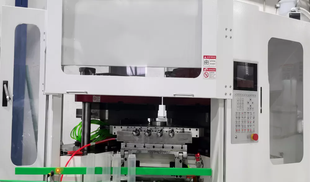 EP-ZQ80 mould tooling and cavity configuration for HDPE and PP bottles