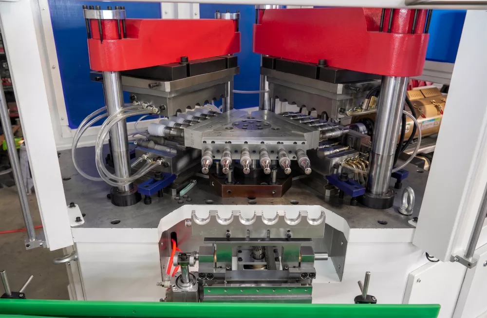 Injection blow molding machine fault diagnosis and troubleshooting reference